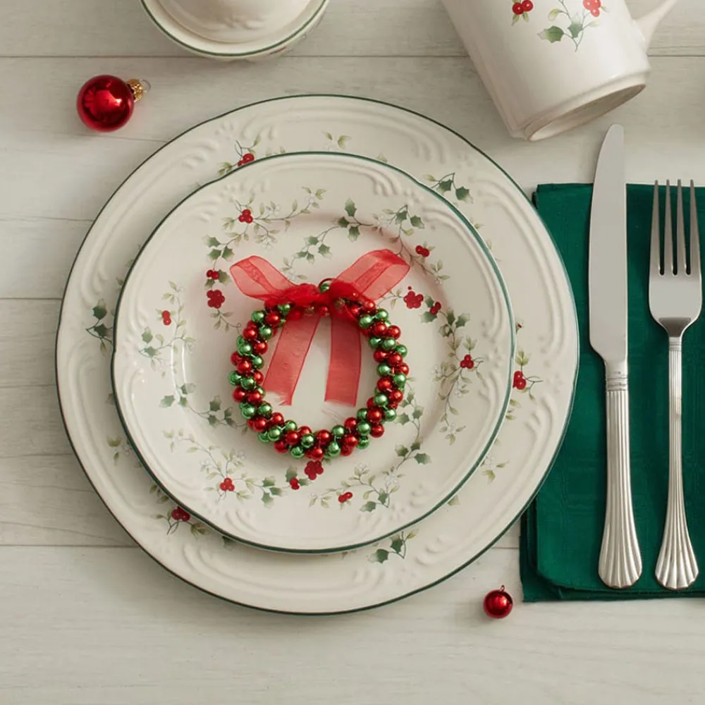 Pfaltzgraff® Winterberry® Set of 4 Dinner Plates- Dinner Plates